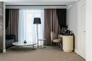 Гостиница History Иркутск Джуниор Сюит Бизнес (Junior Suite Business)-3